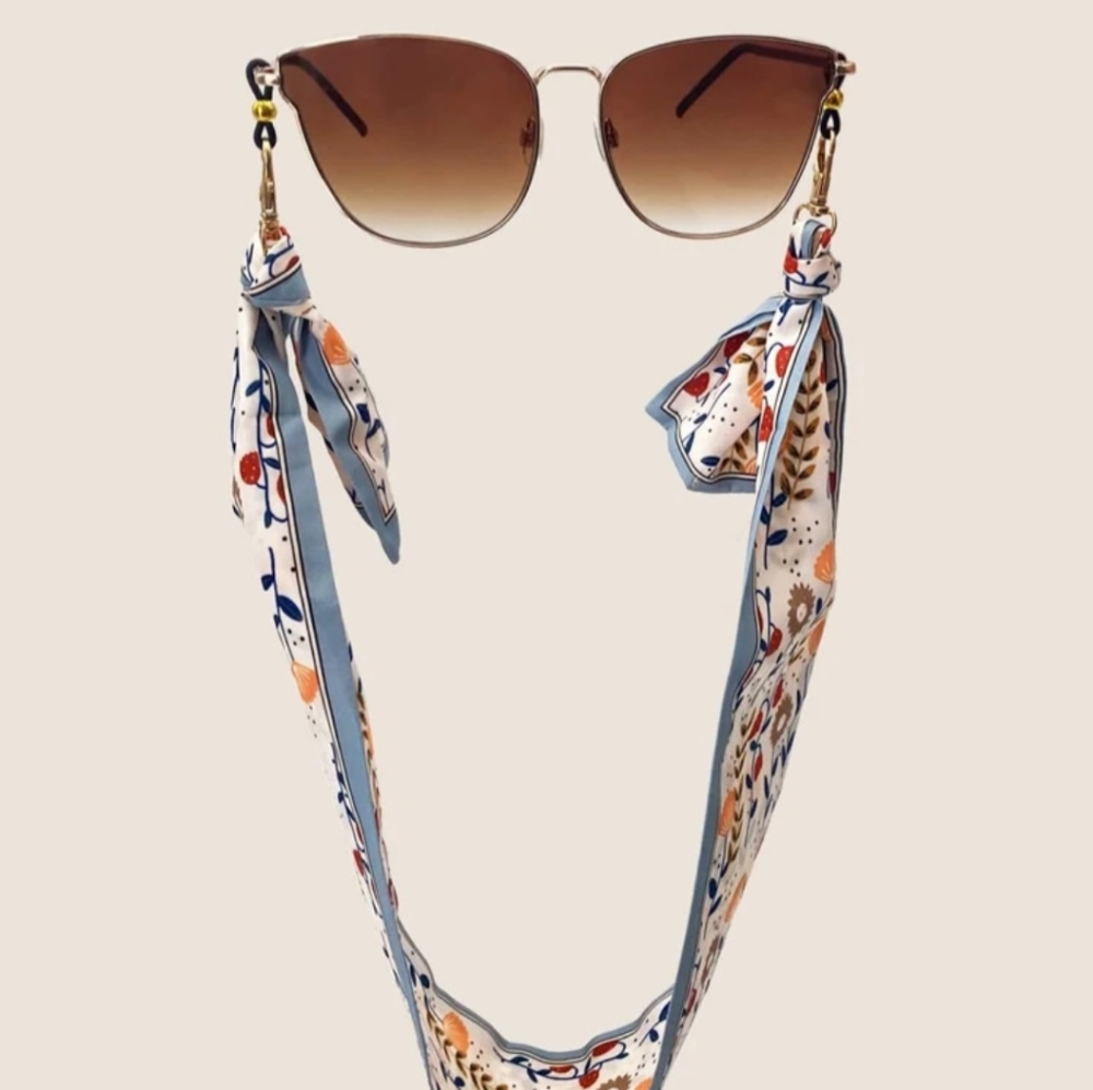 Floral Eyewear/Mask Fabric Chain
